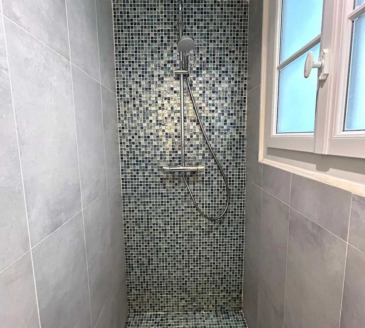 파리 Outstanding And Sunbathed 3 Br 아파트