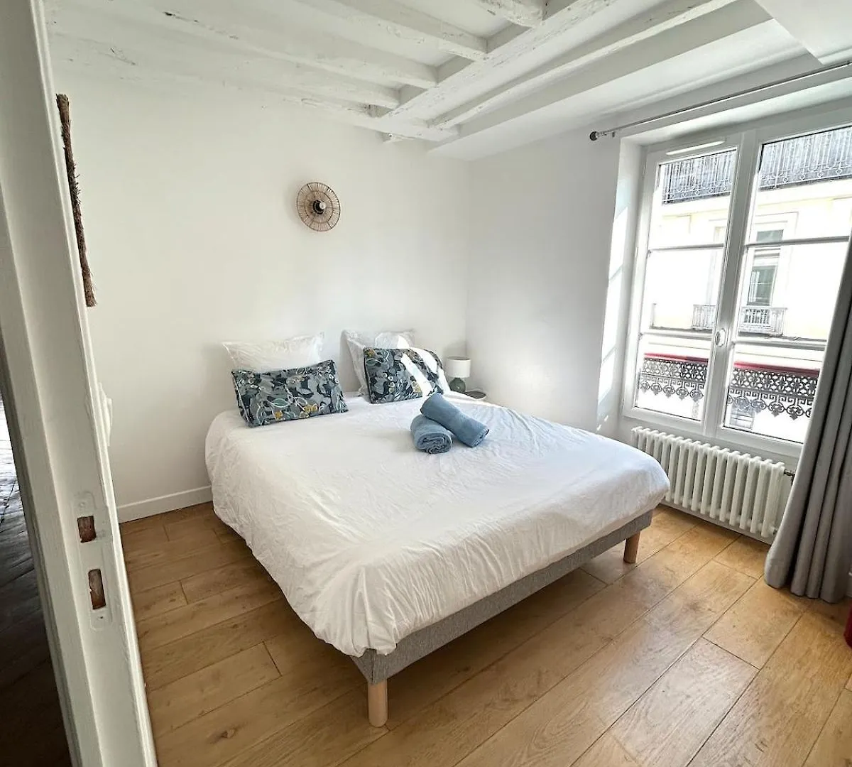 파리 Outstanding And Sunbathed 3 Br 아파트 프랑스