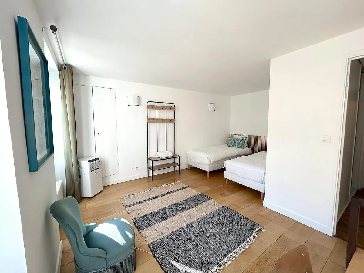 Outstanding And Sunbathed 3 Br Apartment Paris 0*,